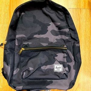 Herschel camo back pack